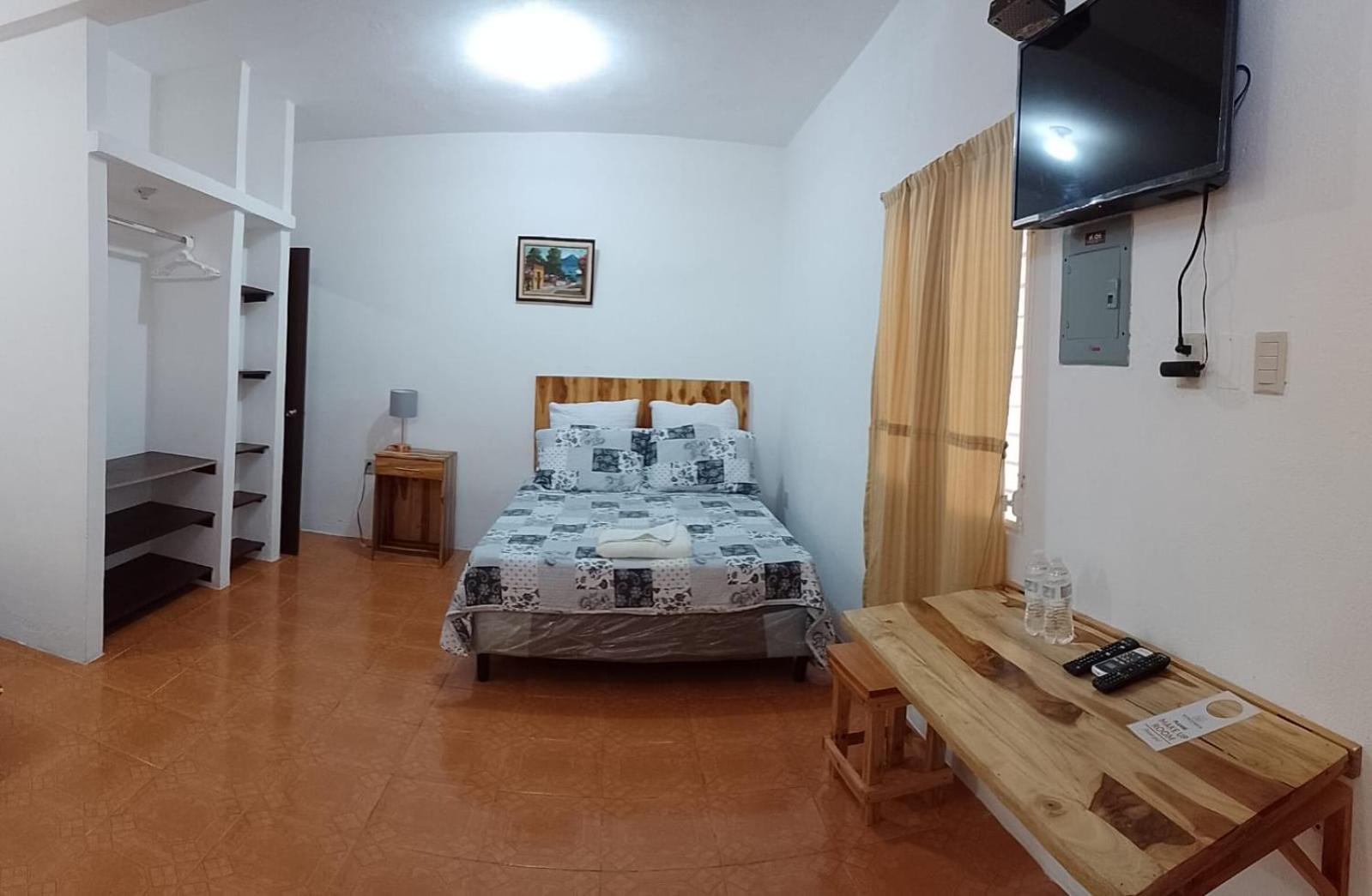 Apartamentos Mundo Maya Habitaciones Flores Ngoại thất bức ảnh